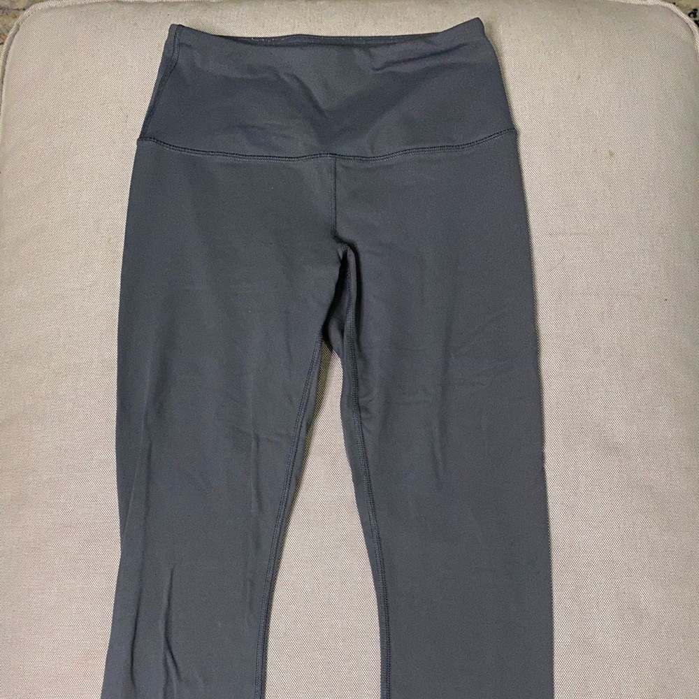 90 Degree Capri Leggings